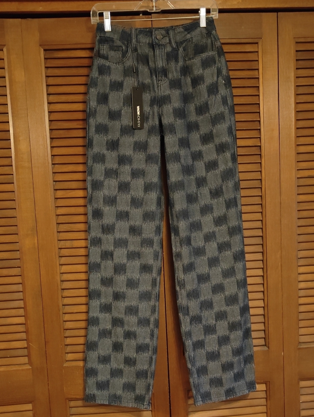 Fashion Nova Women's Checkerboard Straight-Leg Jeans in Dark Blue